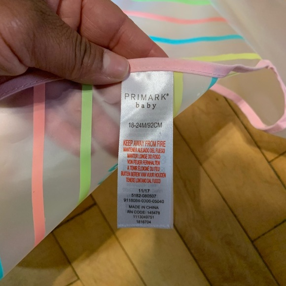 Girls smock - Picture 3 of 4